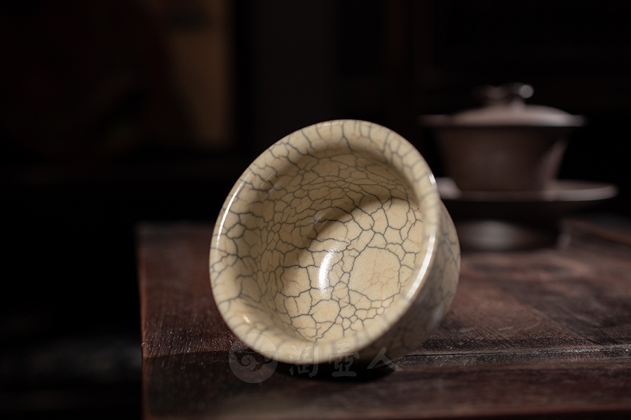 哥窑品茗杯