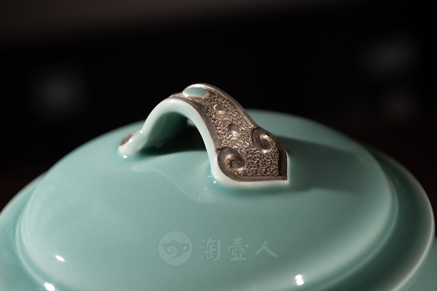 银镶玉之如意盖罐