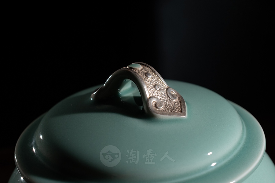 银镶玉之如意盖罐