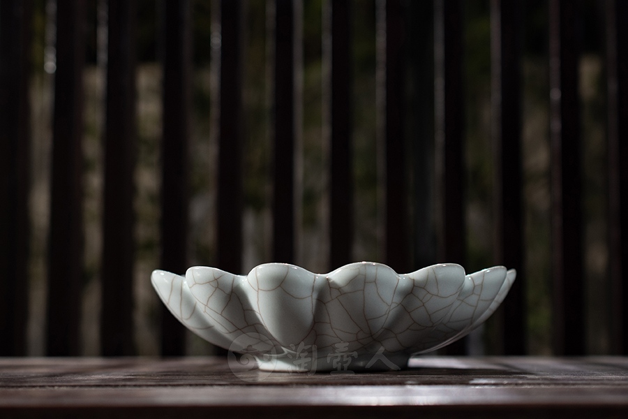 菊瓣盘