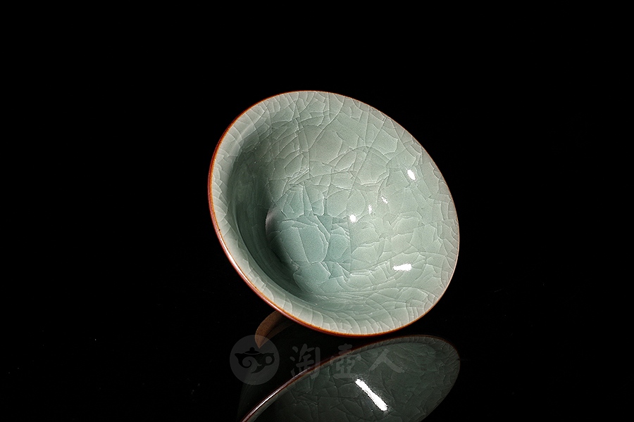 青瓷冰裂杯