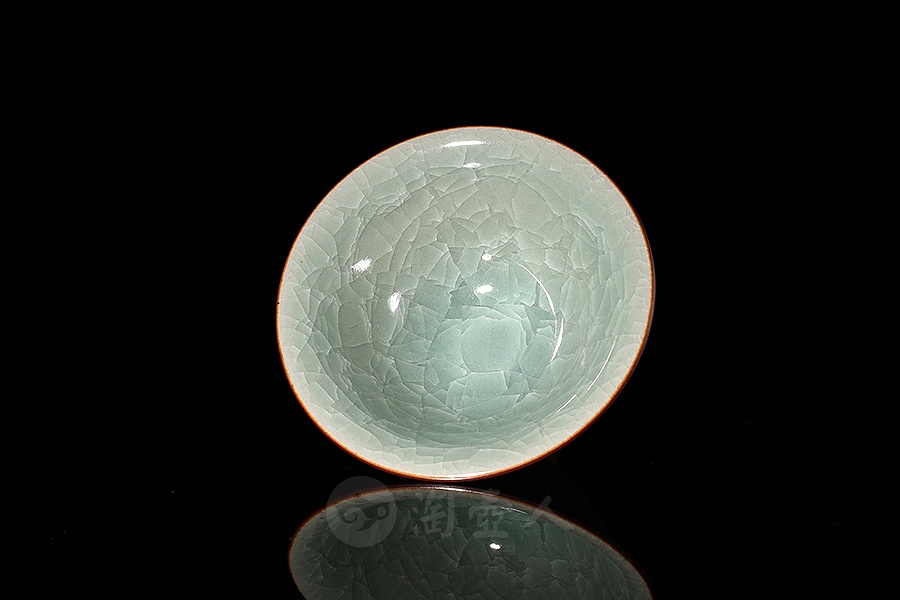 青瓷冰裂杯