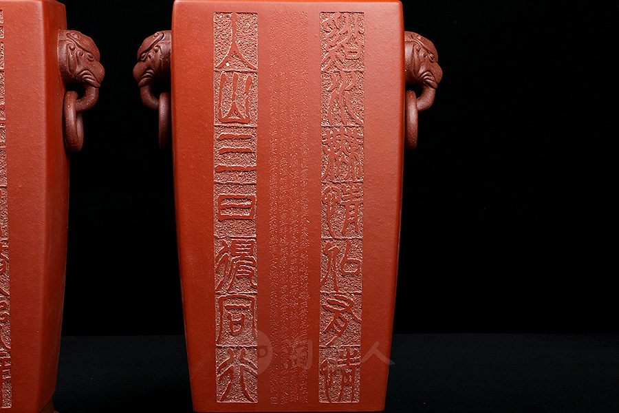 四方博古对瓶(李丹阳泥绘)