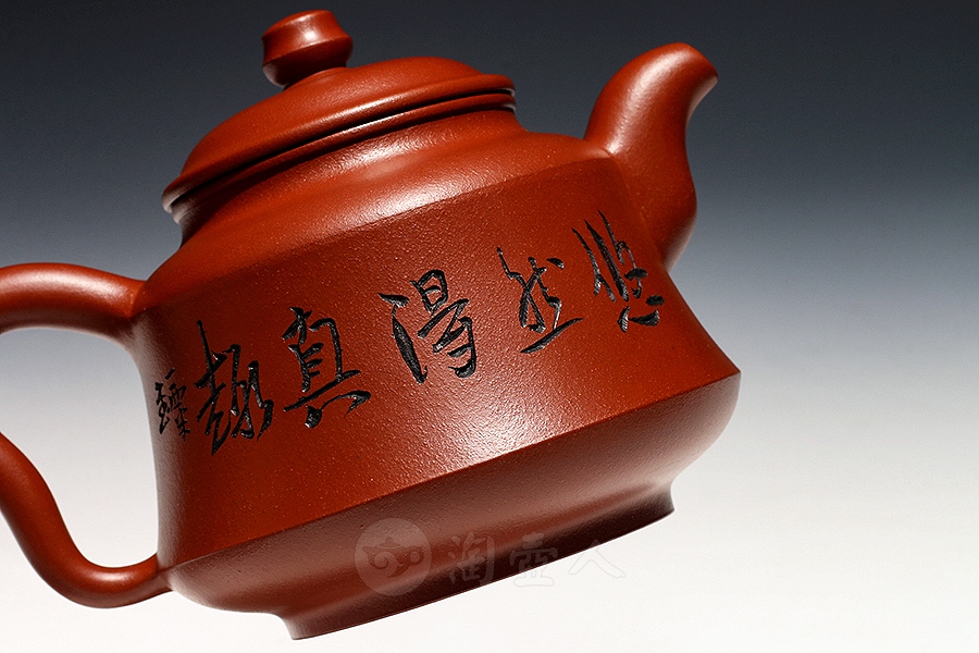 宜兴紫砂壶名家毛文杰作品《秦钟(毛国强装饰》