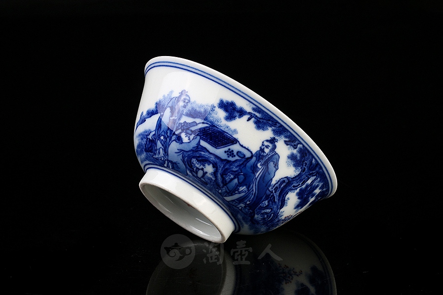 青花百寿图品茗杯
