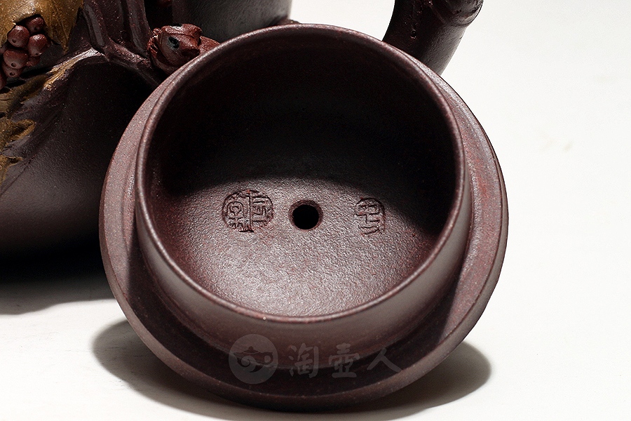 松鼠葡萄