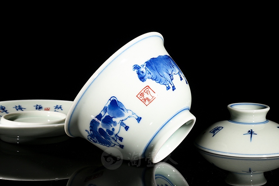 五牛图盖碗(柴窑)