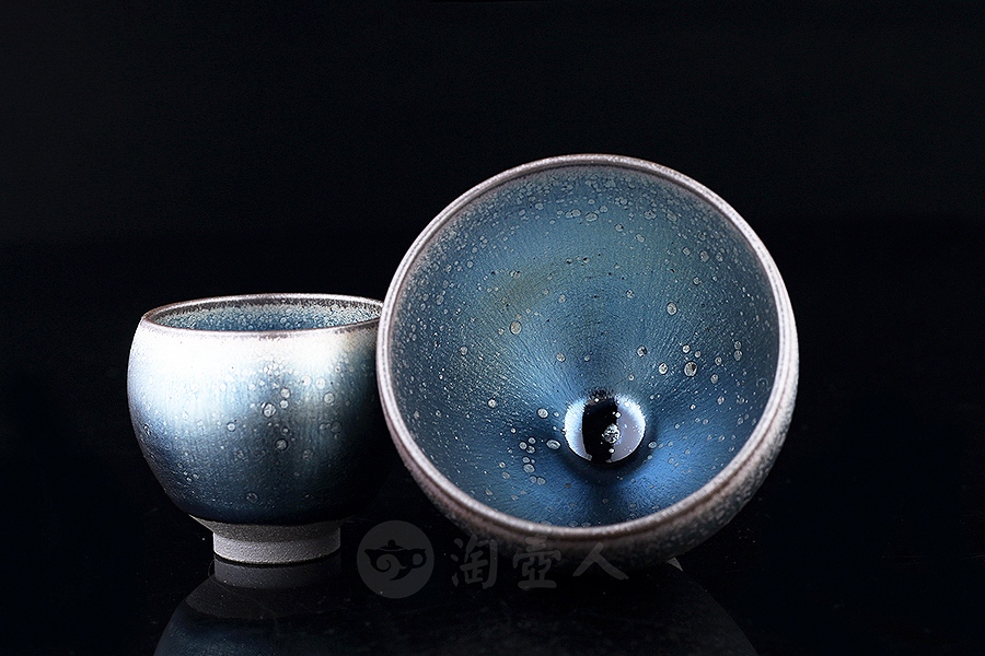 深蓝星空对盏