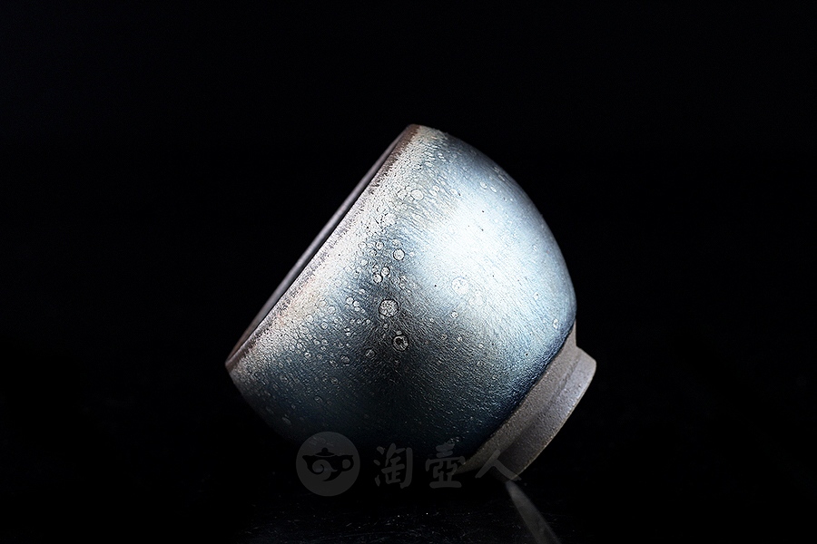 深蓝星空对盏