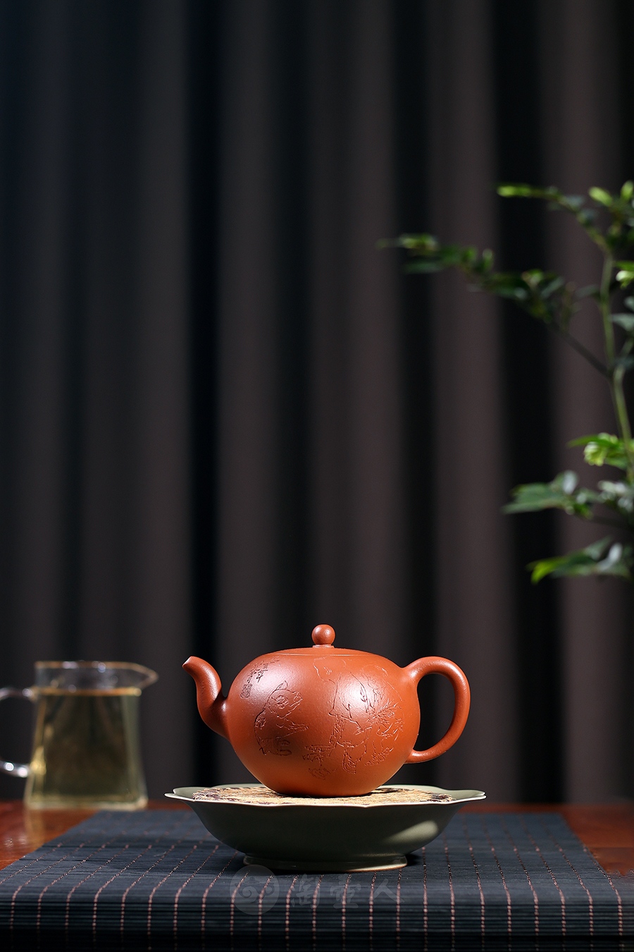 全手小一粒珠(范曾书画·鲍志强陶刻)