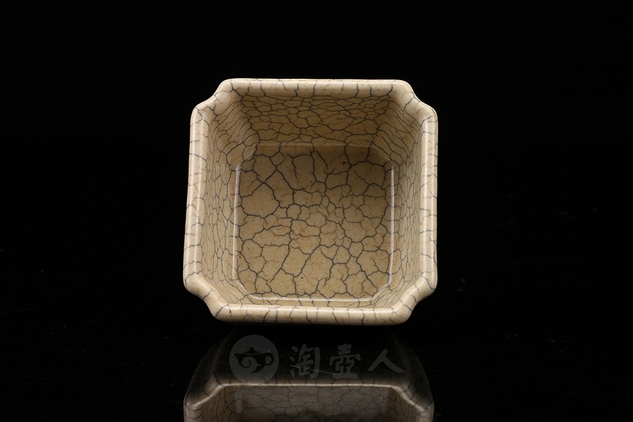 哥窑四方杯
