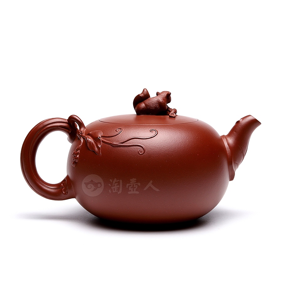 松鼠葡萄一粒珠