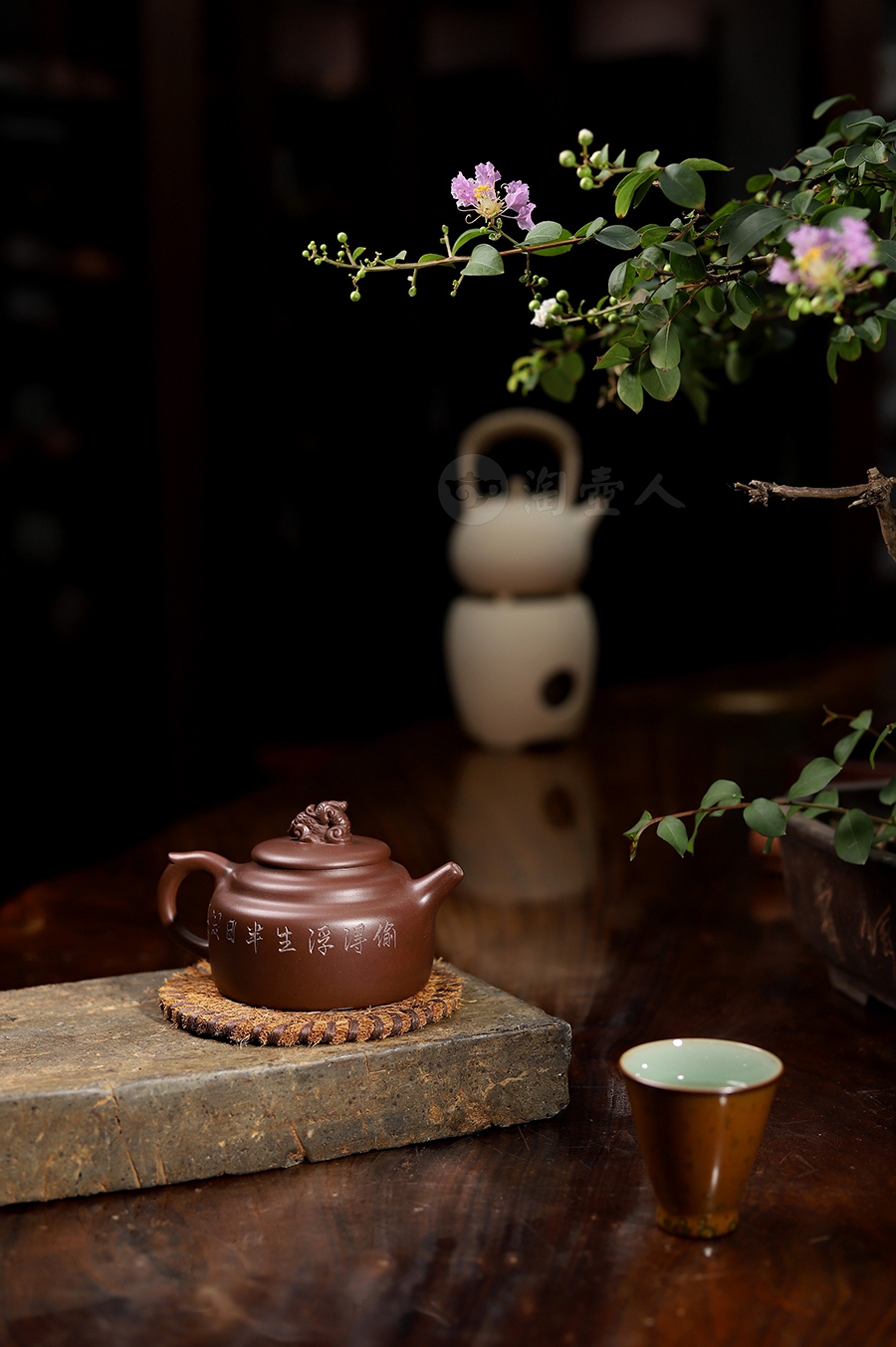 麒麟献瑞(刻绘)