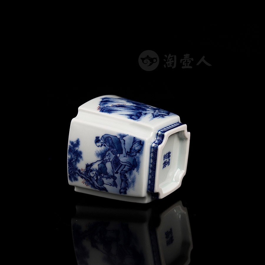 青花人物山水四方杯