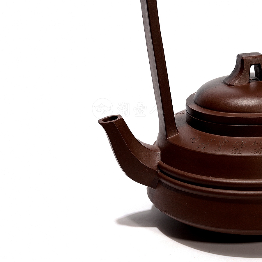 双线提梁壶(范曾书铭.孤品)