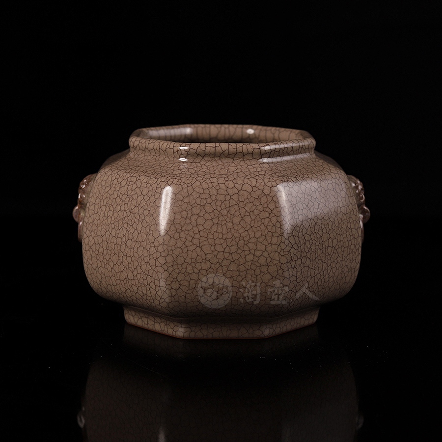 八方铺首水盂