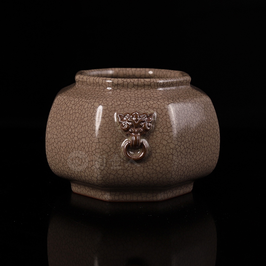 八方铺首水盂