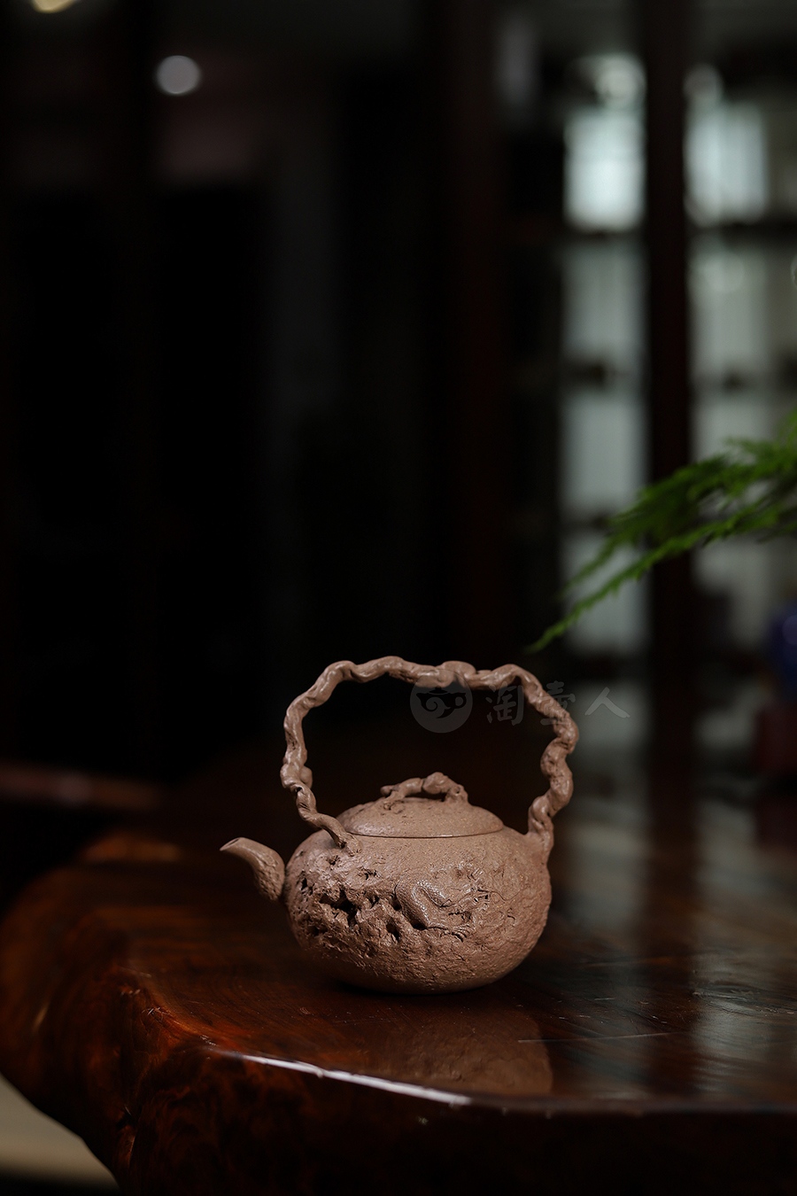 全手隐龙供春提梁壶