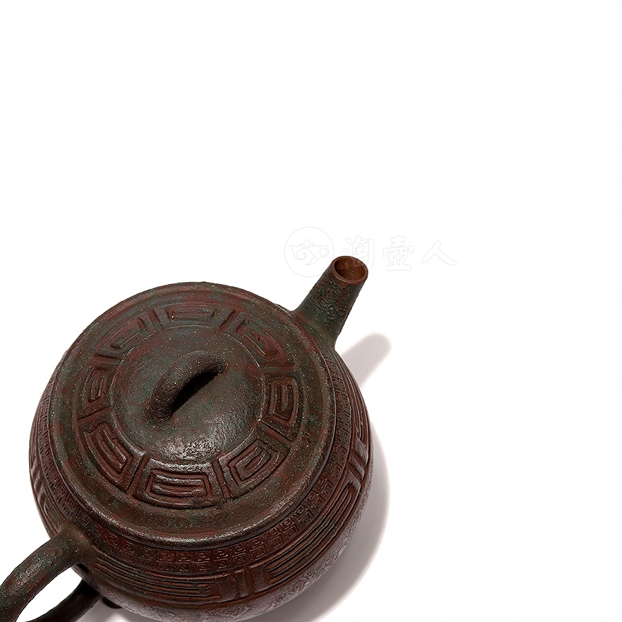 大口回纹三足圆鼎壶