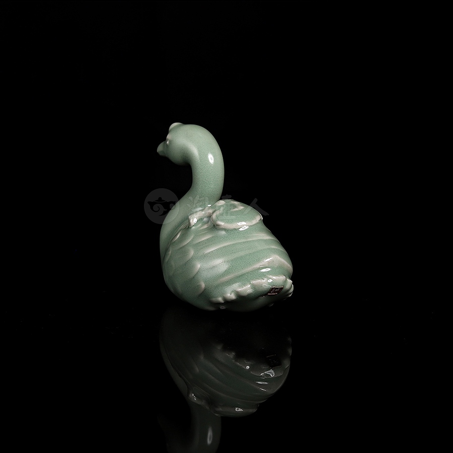 鸿瑞衔芝·天鹅