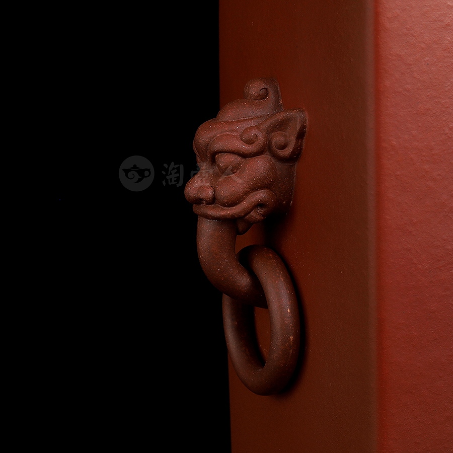 四方狮耳尊对瓶