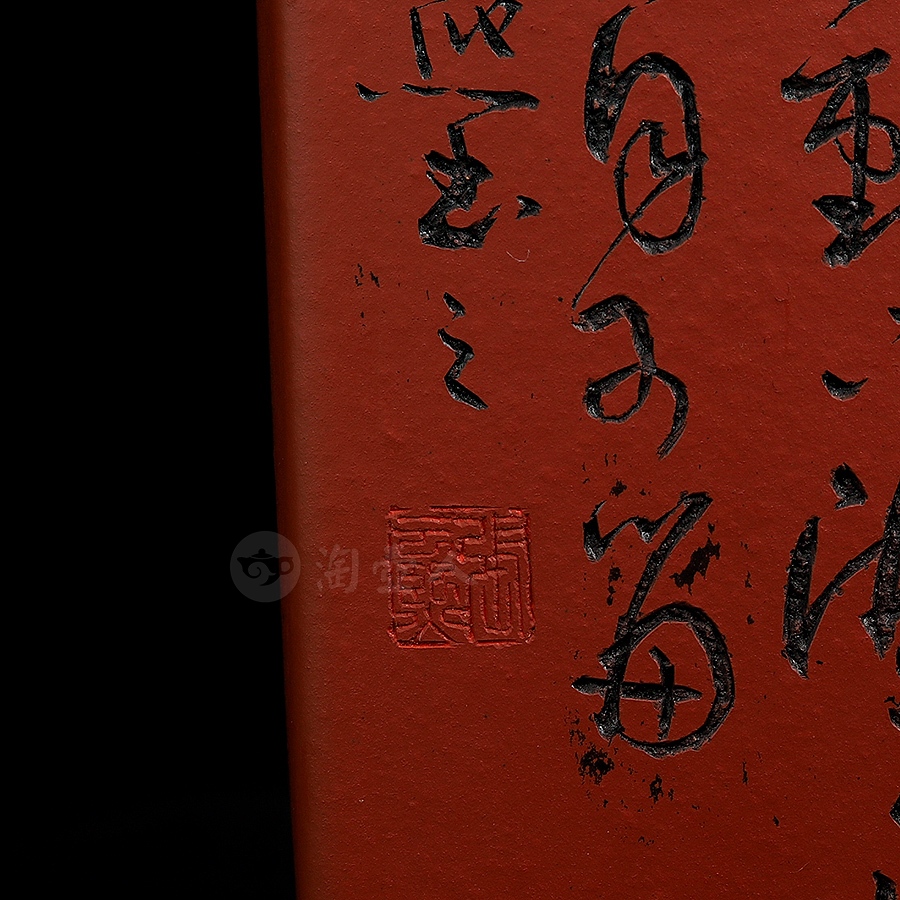 四方狮耳尊对瓶