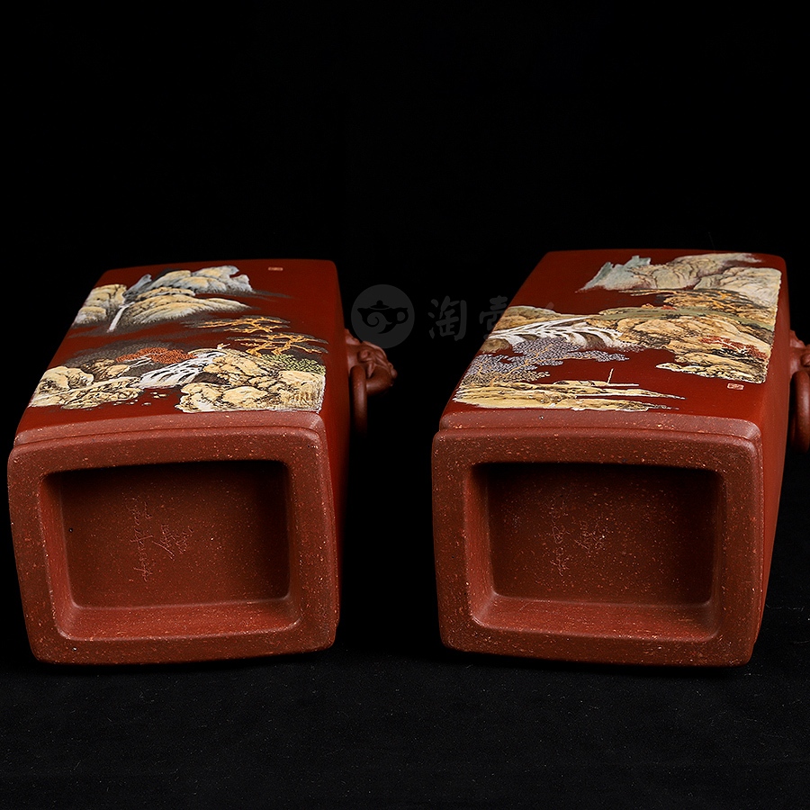 四方狮耳尊对瓶