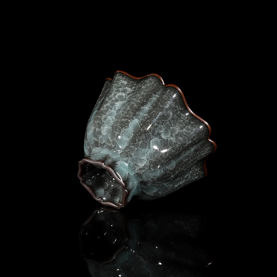 高足抽角品茗杯