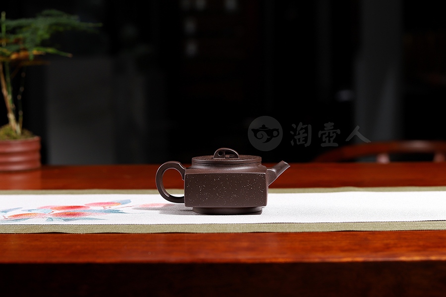 玉琮壶