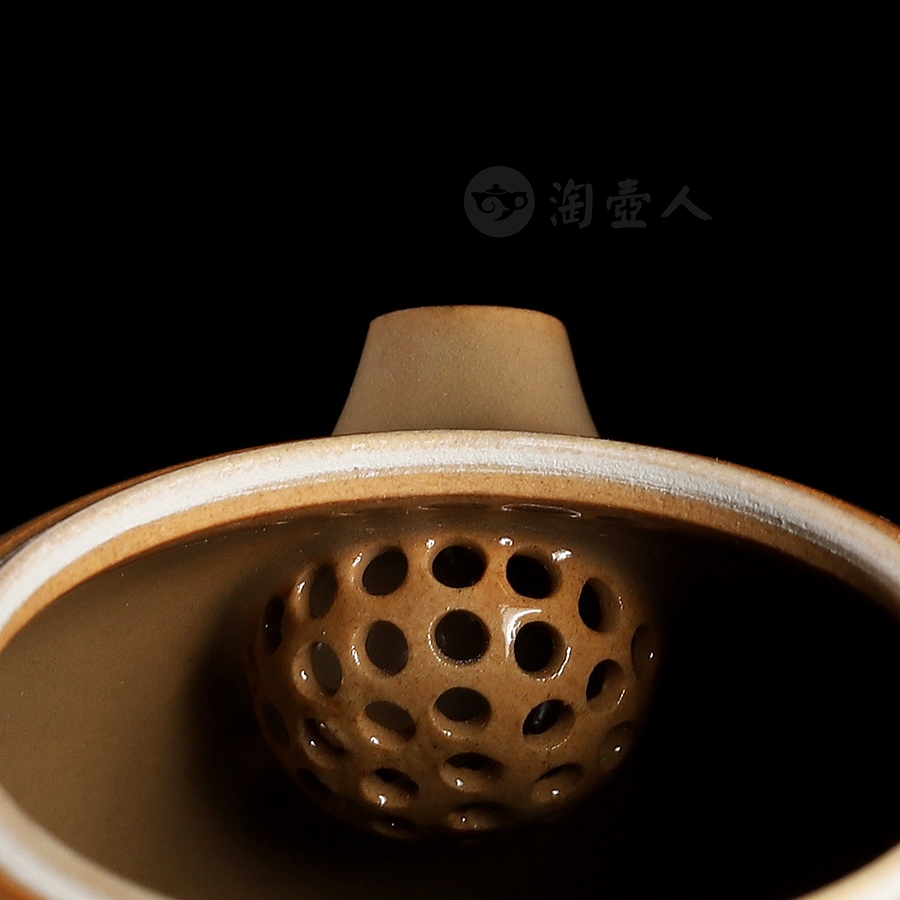 米黄釉瑞露灵芝壶