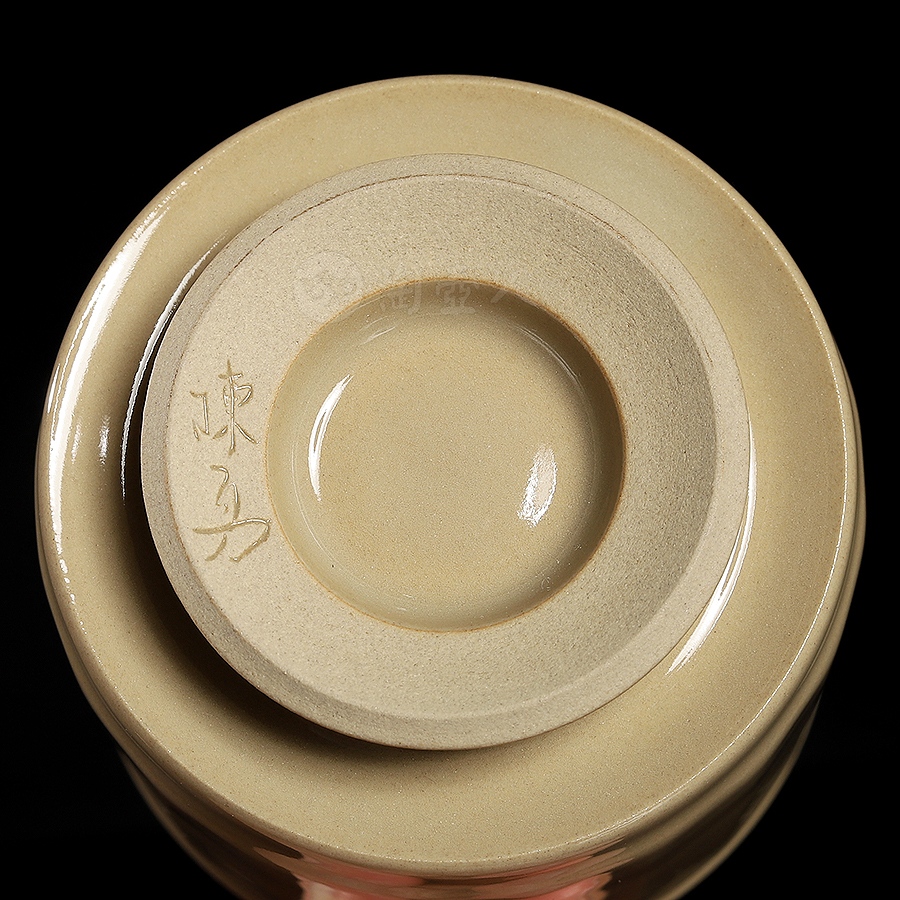 米黄釉御莲手工杯(高)