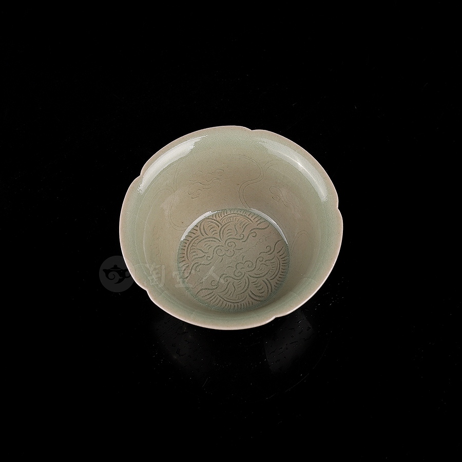 祥云花口杯