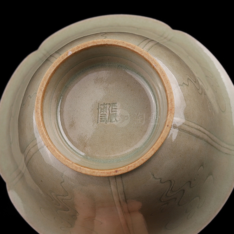 祥云花口杯