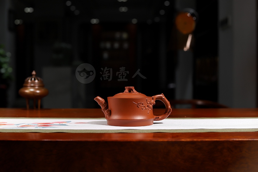 岁寒三友壶