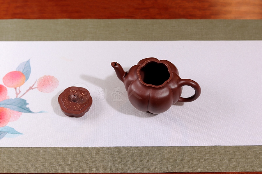 全手雪梅壶
