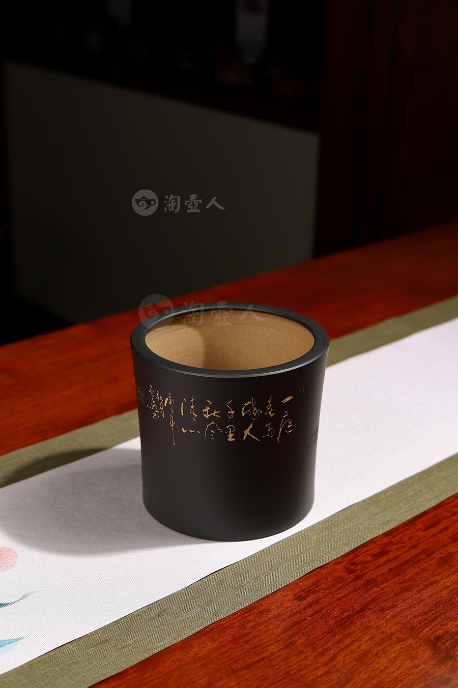 笔筒(李丹阳泥绘张云熙陶刻)