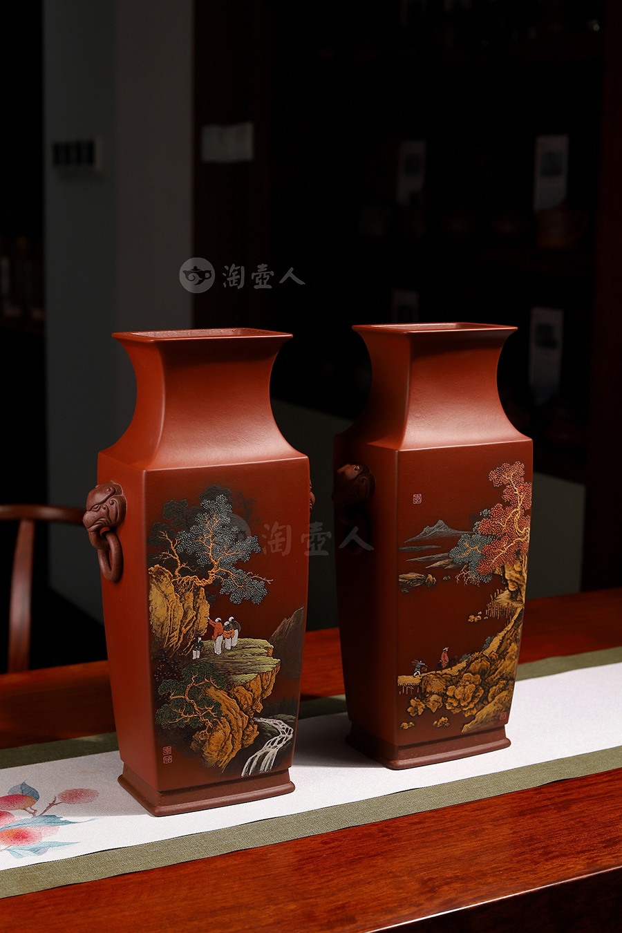 四方博古对瓶(李丹阳泥绘)