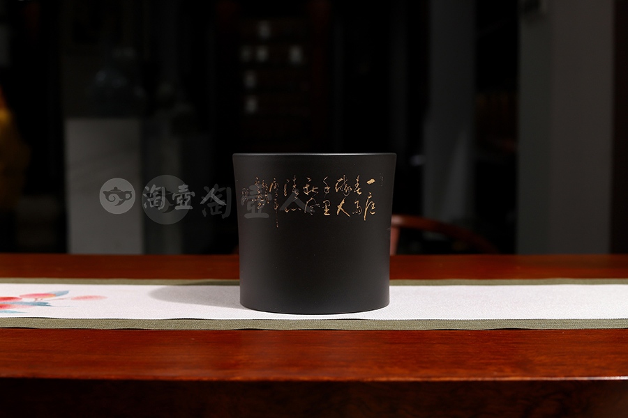 笔筒(李丹阳泥绘张云熙陶刻)