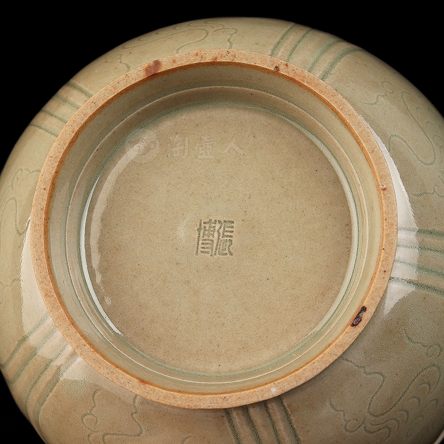 龙纹乐人尊(小)