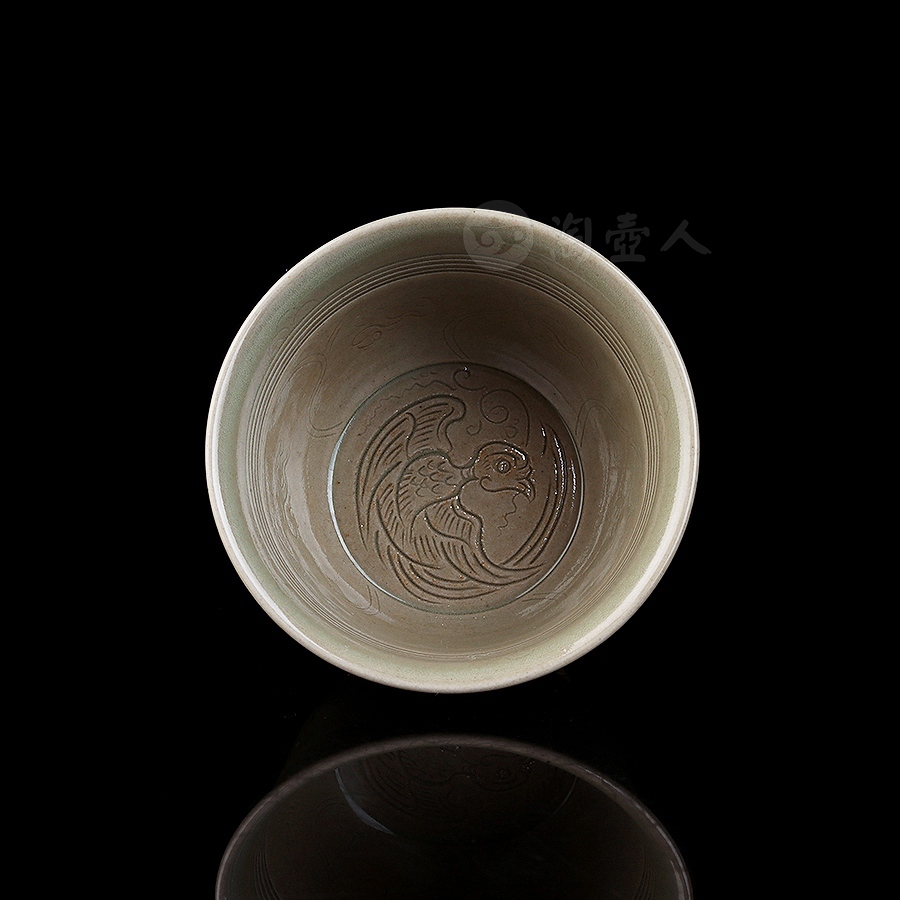 鹦鹉衔枝祥云杯
