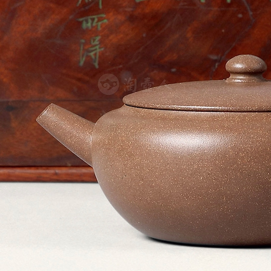菱瓣圆壶,扁圆壶
