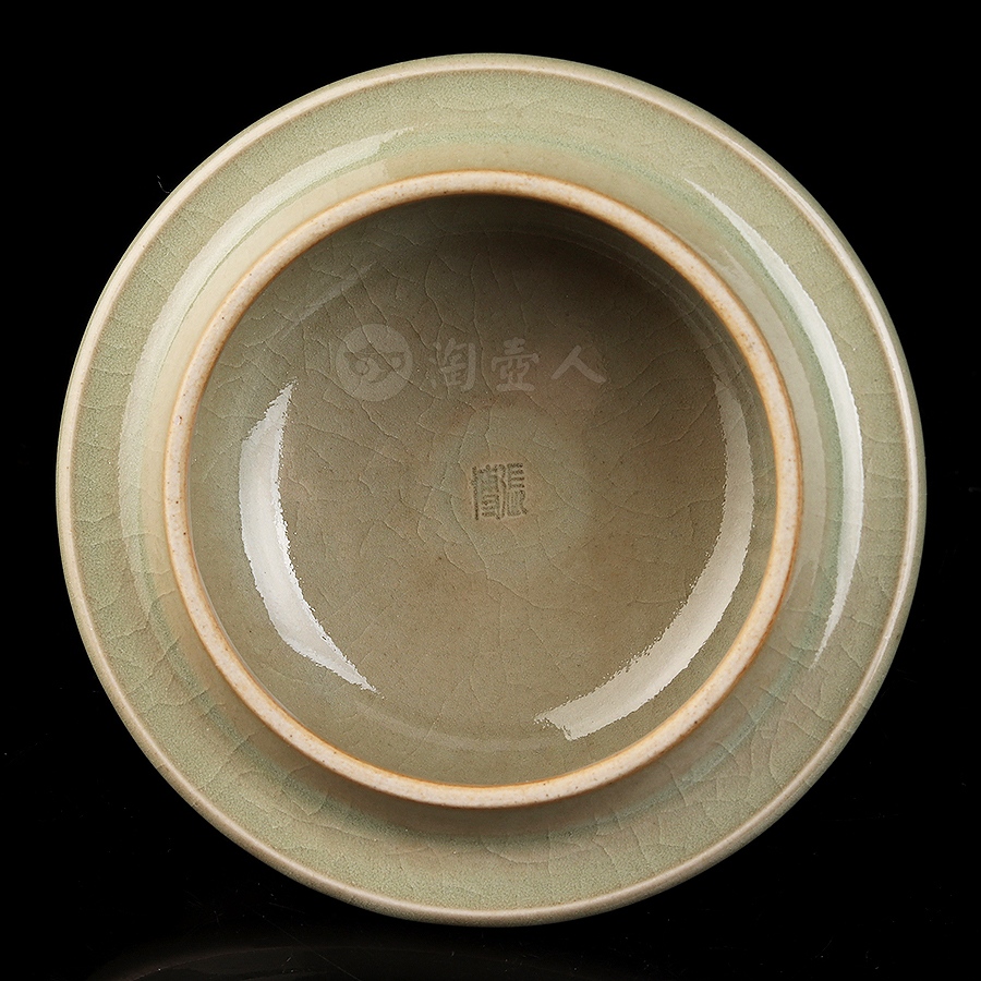 龙纹宝塔盖罐