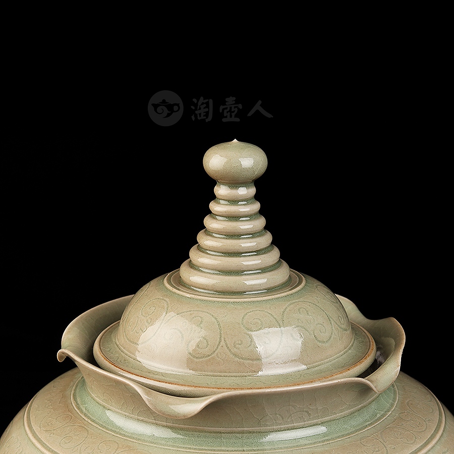 龙纹宝塔盖罐