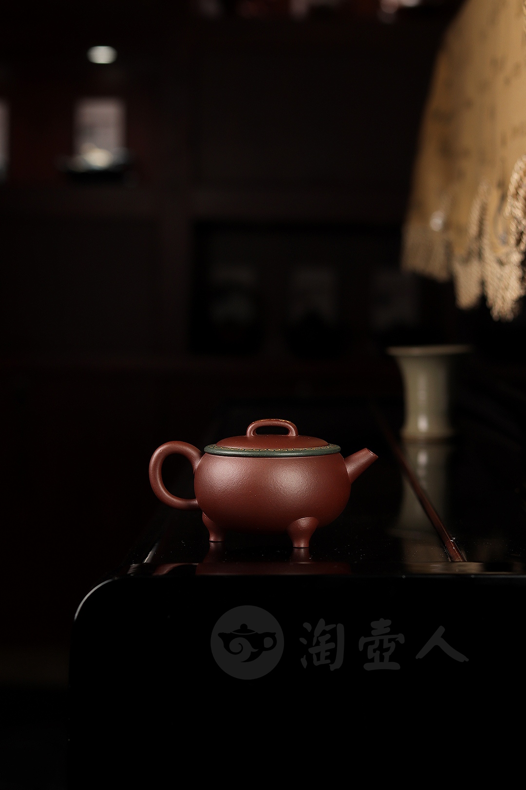 纳炉紫砂壶(描金)