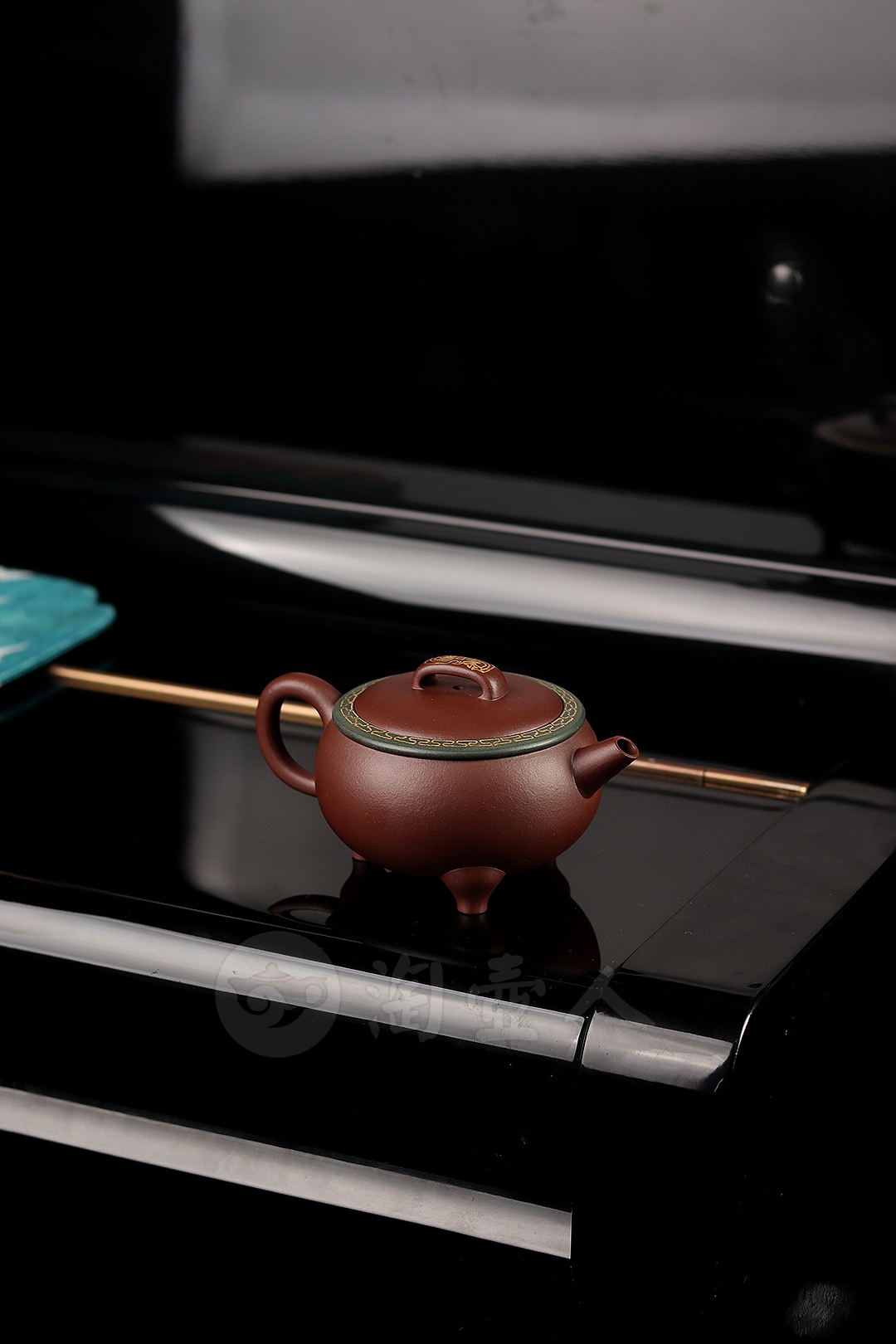 纳炉紫砂壶(描金)