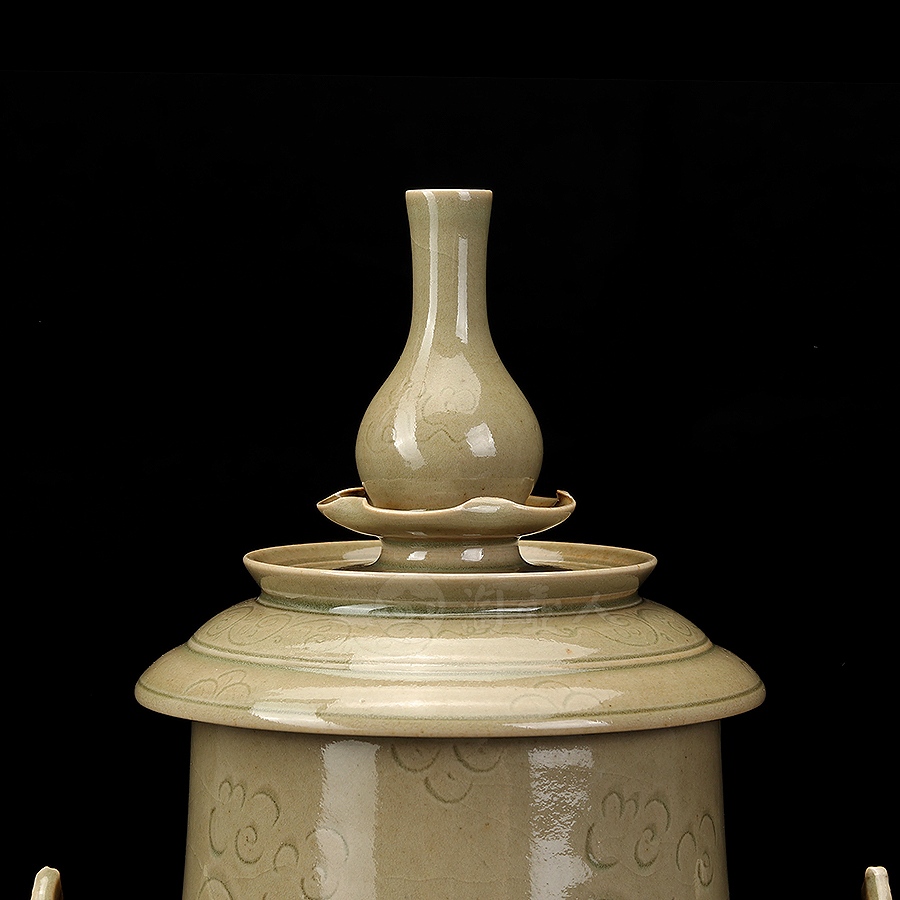 葫芦座四系龙纹瓶