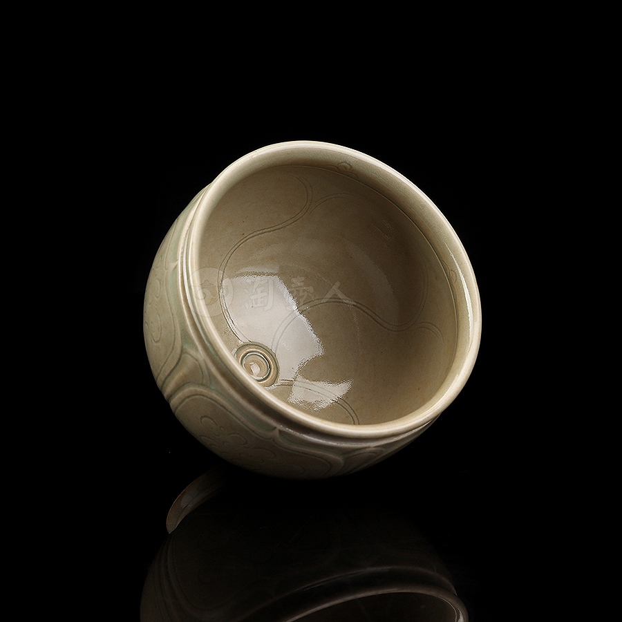 束口祥云荷花杯(中)