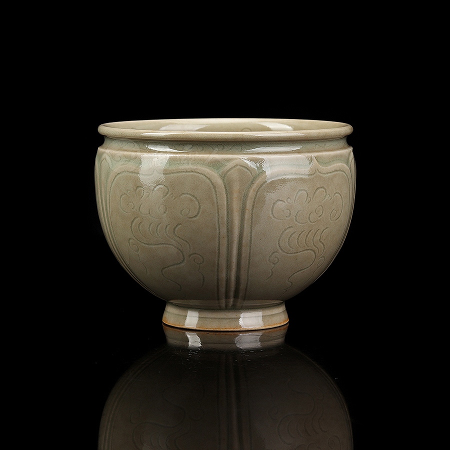 束口祥云荷花杯(中)