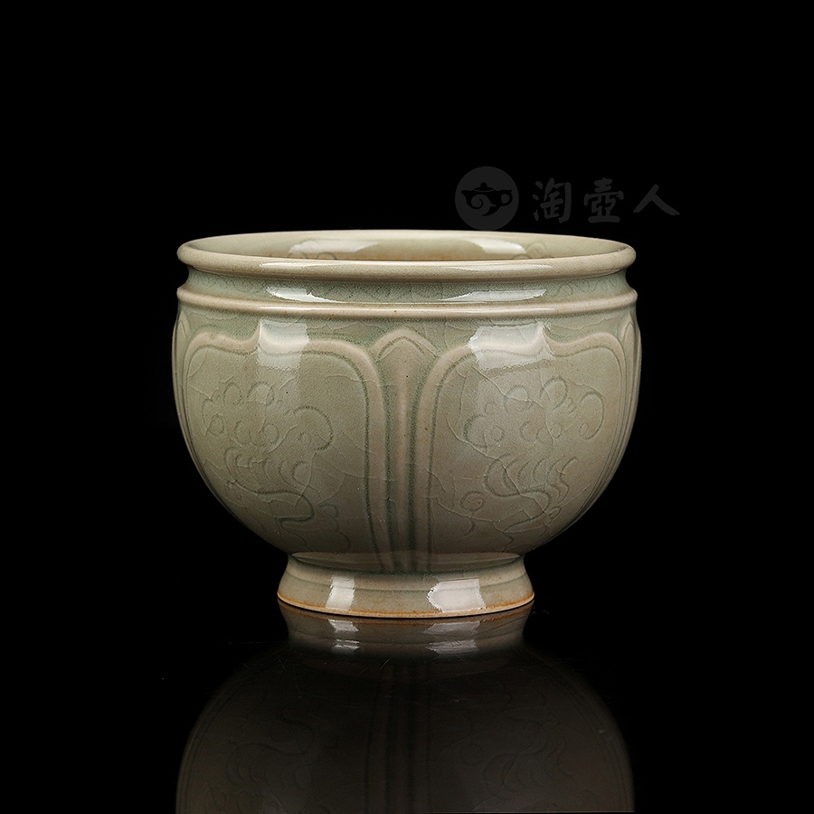 束口祥云荷花杯(中)