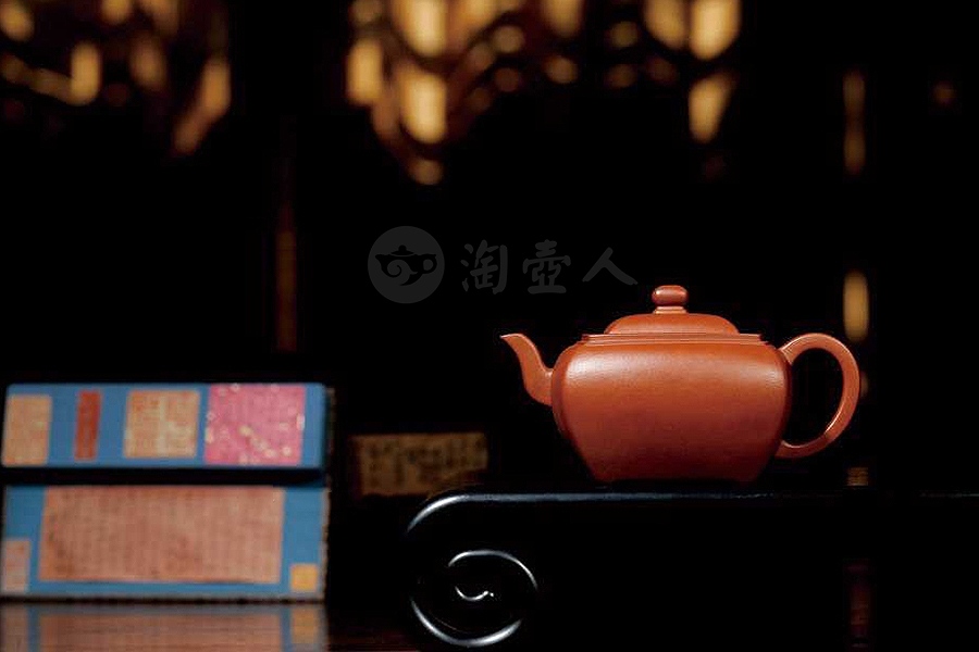 朱泥丁卯壶